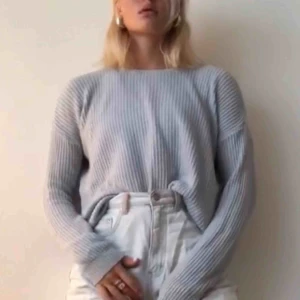  - Super super mjuk stickad tröjan köpt från brandy Melville! 