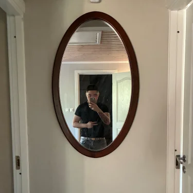 Lee