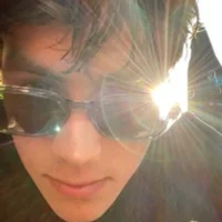 Aron🧛🏻‍♂️