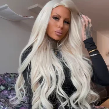 𝐑𝐞𝐠𝐢𝐧𝐚 𝐁𝐨𝐫𝐧𝐬𝐚̈𝐭𝐞𝐫