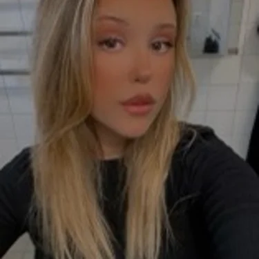 Emelie Widén ⚡️🎸🌼❤️‍🔥