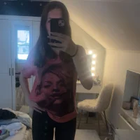 Fiona Barkman ⚡️🎸💓