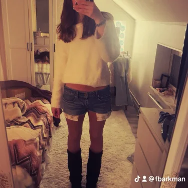 Fiona Barkman ⚡️🎸💓