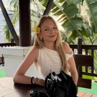 Nova Larsson🦋❤️‍🔥🍒⚡️