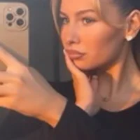 Nicole (jag är 172 cm lång)