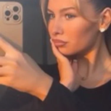 Nicole (jag är 172 cm lång)