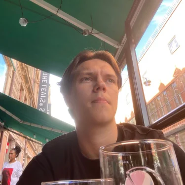 Oliver Stuenes Ahlander