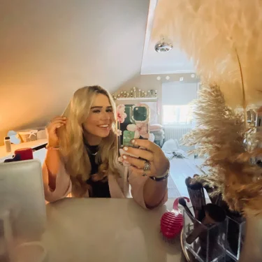 Adelina Märta Linnarsson💋