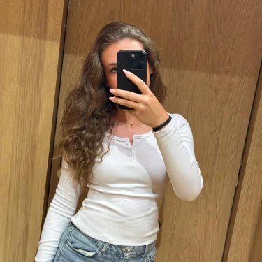 Tindra Gevriye Holmgren