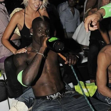 𝑹𝒐𝒗𝒂𝒓 𝑪𝒍𝒐𝒔𝒆𝒕™