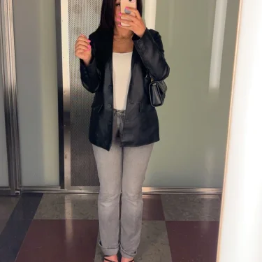 Sara V