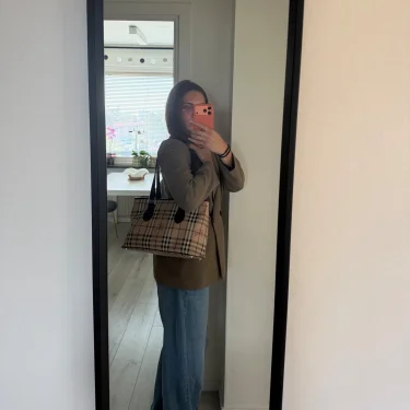 Ana
