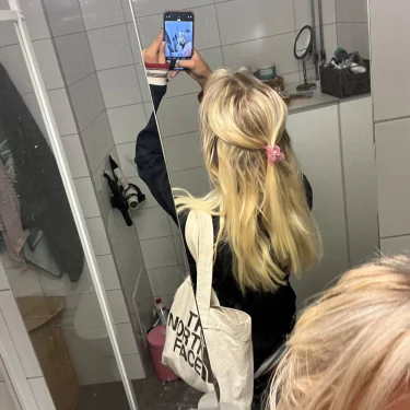 NELL🧡🌞🧚🏻