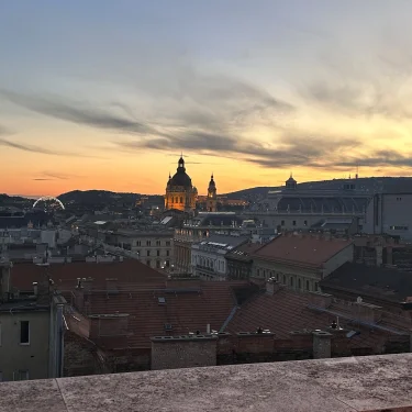 Astrid 🎸🙊⚡️