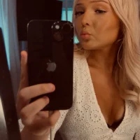 Saga Arwén Oskarsson