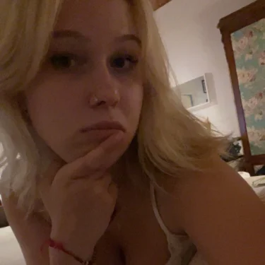 ⋆ ˚｡⋆୨♡ ella ♡୧⋆ ˚｡⋆