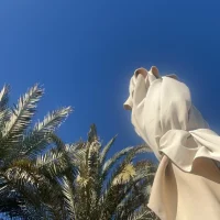 Mathilda säljer kläder