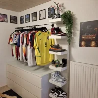 Niche Wardrobe
