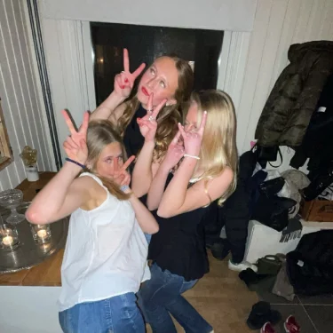 tuvis 🥂🤘❤️‍🔥😴