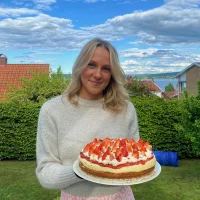 Lova 🦋💜👼🏼🍓🍰