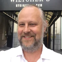 Simon Matthews