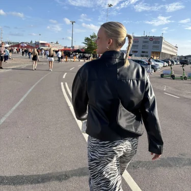 Julie