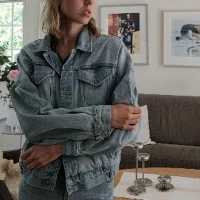 FELICIAS UTFÖRSÄLJNING