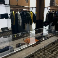 Vexzo_Resell