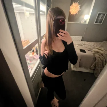 Lea Lewis