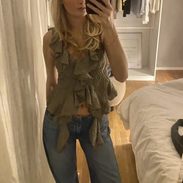 Anna's plick⭐️⭐️