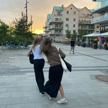 Lindsay Johansson Bonell