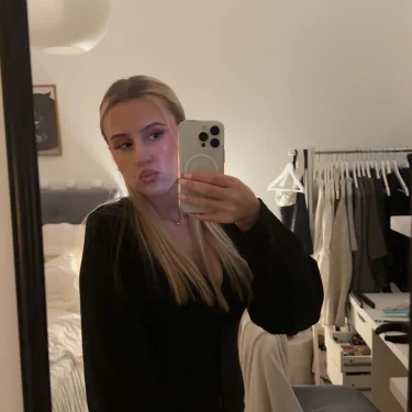 Elwira Farhang Gropman