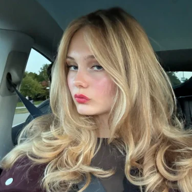 JULIA💄💋