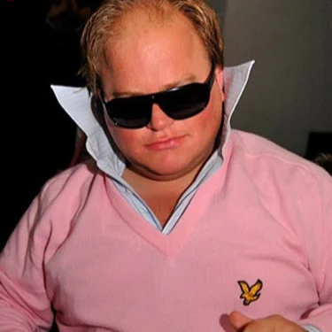 CLOSETARCHIVE🍾🍾