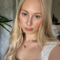 Emelie