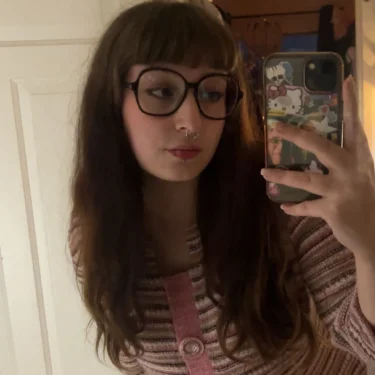 Disa *ੈ✩‧₊˚ (läs gärna bio!<3)