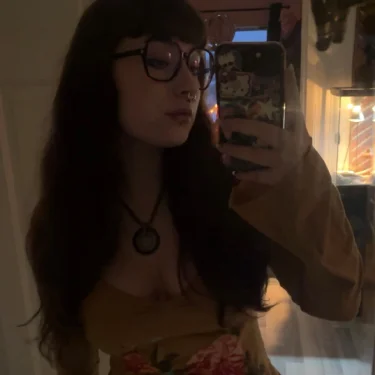 Disa *ੈ✩‧₊˚ (läs gärna bio!<3)